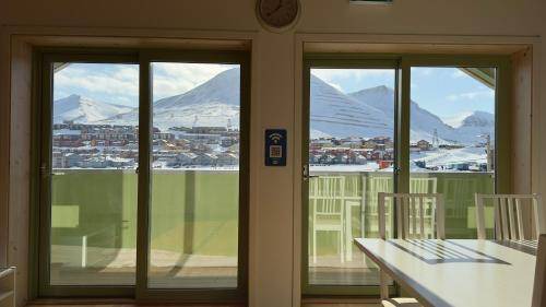 Longyearbyen Hostel | Hostel ∙ 4 guests