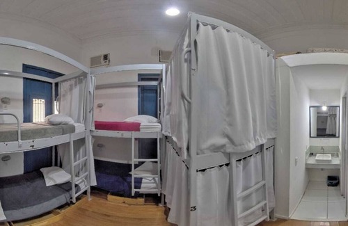 Niteroi Cabin | Hostel Familiar e Aconchegante com Otima Localização Perto da Praia e Museu