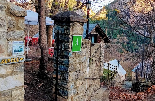 Sin Apartment | Hostel in Sin Valle de Chistau ideal for groups of mountain lovers.