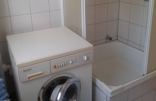 Worringen Apartment | Hostel. Zweizimmerwohnun. for 5 pers.