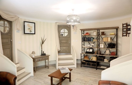 Vetricella House | Hostellerie du Moulin des Oliviers