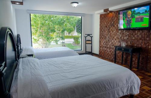 Ibarra Hotel | Hostería El Prado