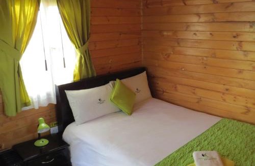 Tababela Hotel | Hosteria Airport Garden