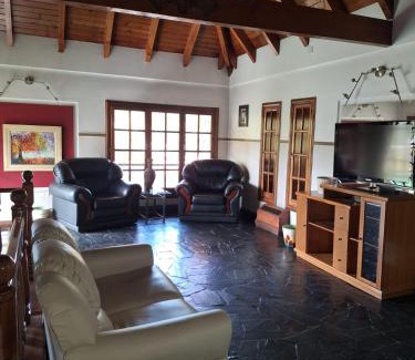 Neuquen Hotel | Hosteria Amparo