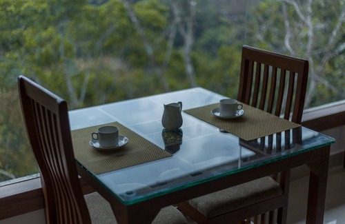 Kumily Hotel | Hostess Thekkady