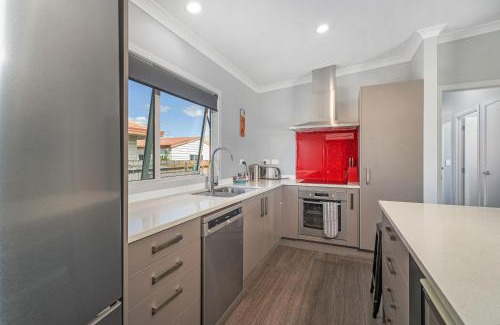 Whitianga House | Hosts on the Coast Belair Bach