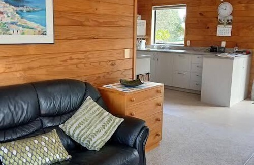 Pauanui House | Hosts on the Coast Happy Days on the 7th