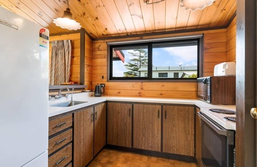 Pauanui House | Hosts on the Coast Sunny Daze