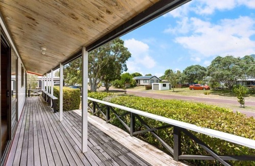 Pauanui House | Hosts on the Coast Sunny Daze