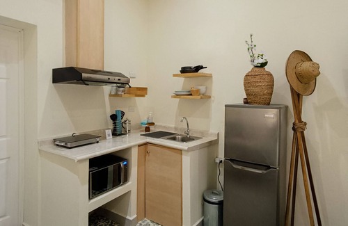 Flores Apartment | Hostted