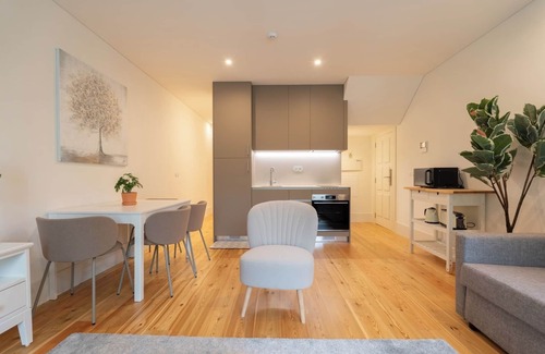 Guimaraes Apartment | HostWise - Modern and Spacious Apartments