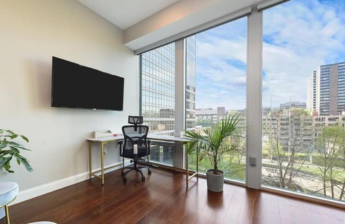 Downtown Pittsburgh Apartment | HostWise Stays - The Washington at Chatham - Free Parking, Great Views, Across from PPG Arena