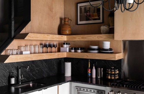 Lower Lawrenceville House | ★HostWiseStays★ Off-Street Parking, Brooklyn-Inspired Brownstone