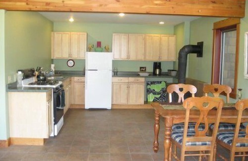 Marble Cabin | Hot Deal Season ,Every window is a masterpiece. Lake, mountain,sky viewing.Hike,