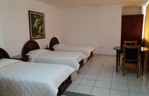 Santo Domingo de los Colorados Hotel | HOTEL PUERTA DEL SOL