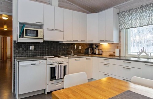 Enonkoski House | Hot Pool Cottage Laurinranta by Interhome