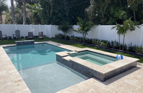 Lighthouse Point Apartment | Hot Spa - Super Clean - 8 M Drive to Beach, Restaurants, Nightlife
