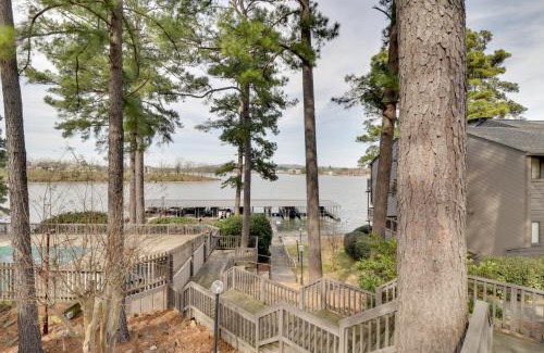 Lake Hamilton Apartment | Hot Springs Condo with Lake Access and Community Pool