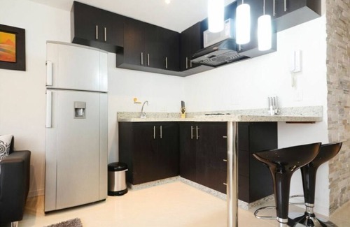 Zona Rosa Apartment | Hot Tub 2 Bedroom in Park with AC Middle of Lleras