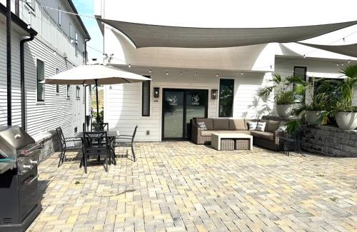 Sylvan Heights House | Hot Tub 2 Mi Downtown 4 King Beds Nashville