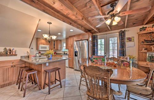 Happy Jack House | Hot Tub and Deck Secluded Happy Jack Cabin