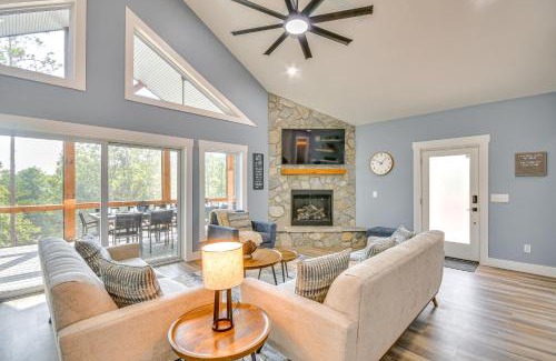 Hickory House | Hot Tub and Dock Lakefront Connelly Springs Escape