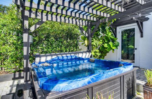 East County Civic Group House | Hot Tub and Fenced Yard Tranquil Home in Valrico!