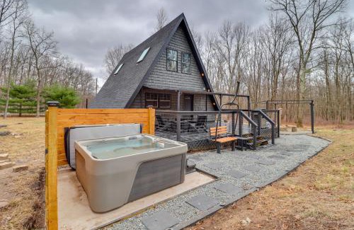 Mount Pocahontas House | Hot Tub and Fire Pits Albrightsville A-Frame Cabin