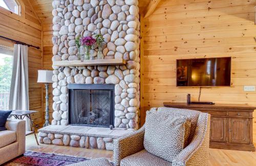 Vein Mountain House | Hot Tub and Game Room Spacious Nebo Cabin!