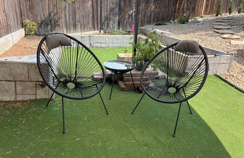 University Hills Apartment | Hot Tub and Pickleball Retreat with a Playground and a Garden