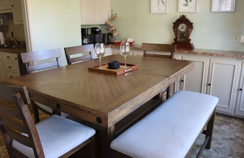 Warrenton House | Hot Tub and Private Pool, 7 Bedroom, 4 Bathroom Home. Sleeps 16 comfortably.