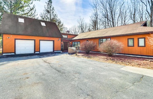 Mount Pocono House | Hot Tub and Seasonal Pool Family Getaway in Cresco