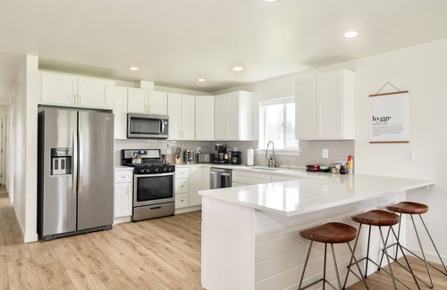 Forks House | Hot Tub, Breakfast, and ideally located near Olympic National Park