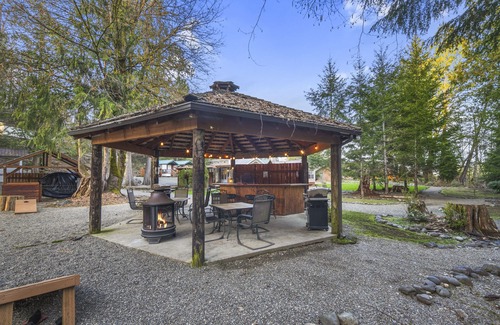 Union Cabin | Hot Tub Cabin #6