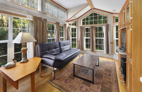 Union Cabin | Hot Tub Cabin #7 with Fire Pit