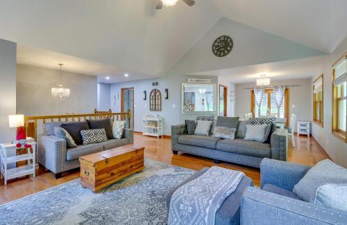 Reeders House | Hot Tub, Deck and Game Room Spacious Poconos Escape