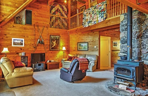 Granite Ridge House | Hot Tub, Deck and Trail Access Shaver Lake Cabin