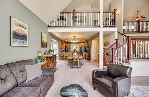 Port Angeles House | Hot Tub, Deck + Game Room: Port Angeles Home
