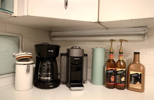 South Bend House | HOT TUB | Decked Out Oasis | Nespresso Coffee Bar