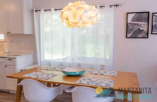 Manzanita House | Hot Tub, Dog Friendly, close to the beach and Nehalem Bay State Park