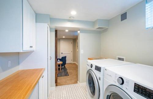 East Millcreek House | Hot Tub - Family Room - BBQ