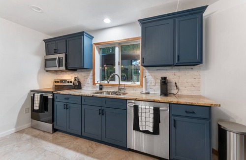 East Stroudsburg House | Hot Tub, Fire Pit, Games! Poconos Private Retreat