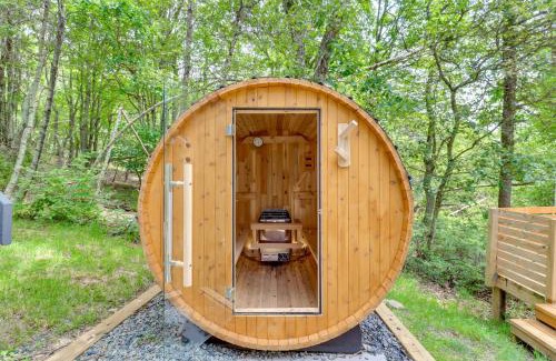 Long Pond House | Hot Tub, Fire Pit and Barrel Sauna Poconos Abode
