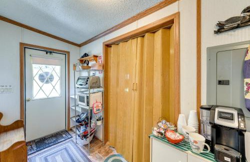 Balsam Grove Apartment | Hot Tub, Fire Pit and Views Balsam Grove Getaway