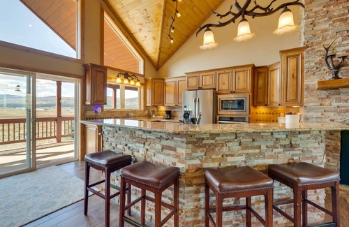 Angel Fire House | Hot Tub & Fire Pit: Idyllic Getaway in Angel Fire!
