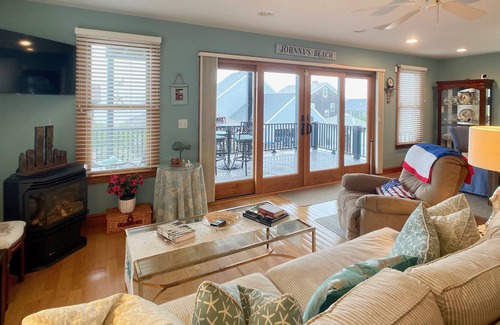 Easton's Point House | Hot Tub, Fire Pit, Pool Table, Beach Views