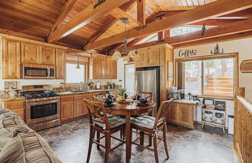 Big Bear City Ski Chalet | Hot Tub Fire Pit 3 Decks Amazing Views Underneath The Stars Big Bear