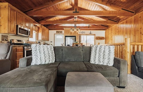Big Bear City Ski Chalet | Hot Tub Fire Pit 3 Decks Amazing Views Underneath The Stars Big Bear
