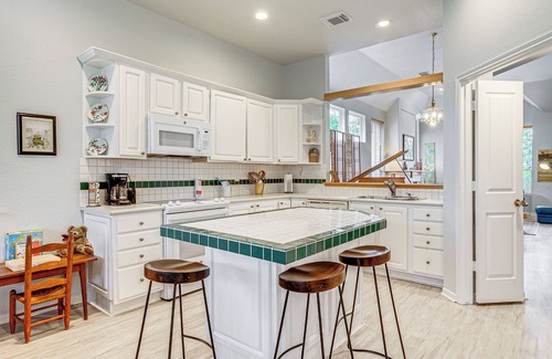 Indian Springs House | Hot Tub, Fire Pit: Retreat in The Woodlands!