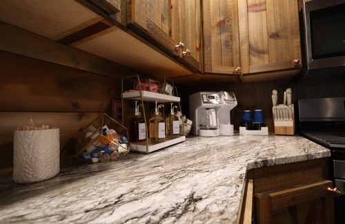 Coudersport Cabin | Hot Tub Game Room ATV Trail Dogs Welcome! Firepit